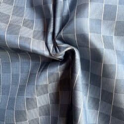 ผ้าไหมลายเกล็ดเต่า ไหมแท้ สีฟ้าเทา ขายตามความยาวหลา รหัส R1D-76-0129685