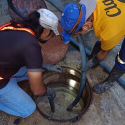 ดูดส้วม สูบส้วม บริการดูดส้วม บริการสูบส้วม รับสูบส้วม รับดูดส้วม 0641644446 ช่างโอ เขตสัมพันธวงศ์