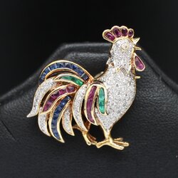 CL25047 เข็มกลัดไก่พลอยหลากสี ประดับเพชรแท้ 0.50 กะรัต ทองแท้ 18k นน.รวม 5.1 กรัม