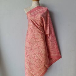 ซิ่น ผ้าไหมมัดหมี่ทอยกดอก สีธรรมชาติ ขนาด1x2เมตร ท้องผ้าสีชมพู รหัส L1-119-0818683