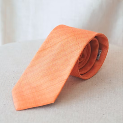 เนคไทผ้าไหม ลายเกล็ดเต่า ขนาดกว้าง 8เซนติเมตร สีส้ม รหัส NC-CT-103277
