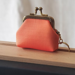 กระเป๋าสตางค์ ใส่เหรียญ ขนาด 7x7x2.5cm. สีชมพูพีช GL-CT-103471