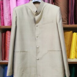 เสื้อสูทไหมคอพระราชทาน แขนยาว เนื้อยกดอก สีครีมเบจ Size L รอบอก 42นิ้ว รหัส DM-NY0501661