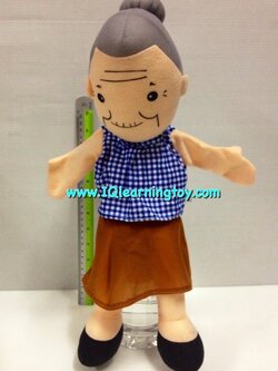 หุ่นมือ-ตุ๊กตาหุ่นมือรูปคน คุณย่า งานหุ่นมือจากผ้าสำลี เพื่อประกอบการเรียนรู้ เรื่องบุคคลในครอบครัว ส่งฟรี