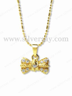 จี้โบว์ริบบิ้นฝังเพชรสวิส/สีทองคำ22k