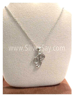 จี้อักษรตัวเขียนฝังเพชรสวิส