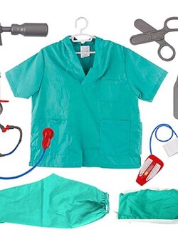 ชุดแต่งกายคุณหมอผ่าตัด สีเขียว ใส่ได้ทั้งเด็กชายและเด็กหญิง (เสื้อ+กางเกง+หมวก+อุปกรณ์ทั้งหมด) ขนาดฟรีไซด์สำหรับเด็ก 100-130 ซม. ส่งฟรี