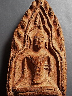 ขุนแผนพิมพ์หน้าเทวดา กรุวัดบ้านกร่าง สุพรรณบุรี