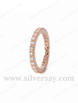 แหวนเพชรสวิสแถวรอบวง/หนามเตยในตัว/สีทองชมพู