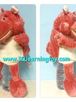 หุ่นมือตัวสัตว์ รูปฮิปโปโปเตมัส ขยับปากและแขนได้ ขนนุ่มมาก รุ่นนี้พิเศษคือ จะมีทั้งตัวแขนขา พร้อมขยับปากได้ ส่งฟรี