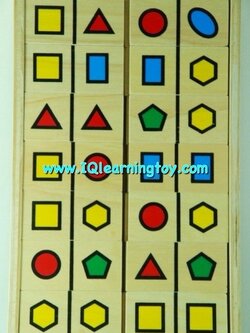 ของเล่นไม้ Domino- โดมิโนภาพรูปทรงเลขาแบบต่างๆ จำนวน 28 ชิ้น พร้อมกล่องไม้จัดเก็บ ได้เรียนรู้ จดจำ เข้าใจความสัมพันธ์ของภาพ เรียงลำดับความคิด