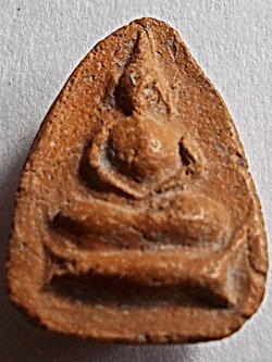 พระเนื้อดิน เจ้าคุณโพธิ์ กรุวัดชัยพฤกษ์มาลา พิมพ์สังกัจจายน์