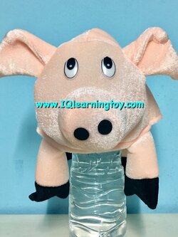 หุ่นสวมหัวรูปสัตว์-(หมวกสวมหัวรูปหมู) หมวกนุ่มๆ ใช้เพื่อการสอนเล่าเรื่อง การละเล่น หรือเล่นเกมส์การศึกษา จัดส่งฟรี