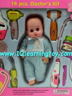 Doctor s Kit 14 pcs. (Pink) ของเล่นชุดคุณหมอ มาพร้อมอุปกรณ์แสนสนุก 14 ชิ้น รวมตุ๊กตา สร้างจินตนาการและแรงบันดาลใจแสนสนุกให้กับเด็กๆ ** จัดส่งฟรีค่ะ
