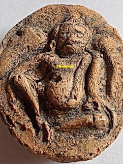 พระกรุเนื้อดินศรีวิชัย พิมพ์ท้าวกุเวร เจ้าแห่งทรัพย์ พระกรุเมืองใต้