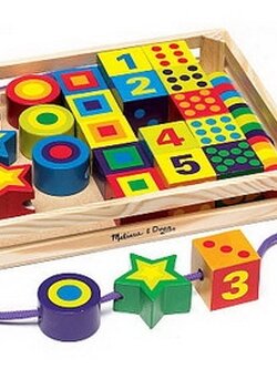 ร้อยเชือกรูปทรงไม้ สามมิติ หลากสีหลายทรง ฝึกกล้ามเนื้อมือและสมาธิเรียนรู้เรื่องสีและรูปทรงพร้อมสอนตัวเลขและจำนวนนับ ส่งฟรี