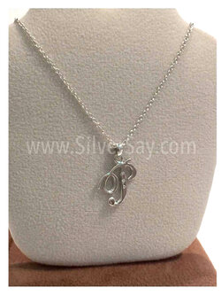 จี้อักษร P ฝังเพชรสวิส