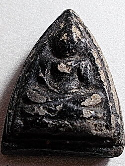 พระพิมพ์หลวงพ่อโตออกวัดขวิด-ห่อหมก อยุธยา ปี 2476