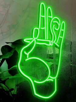 "ไอเดียป้ายไฟใบกัญชา" ไฟนีออนดัดกัญชา ตกแต่งร้าน สร้างจุดเด่น น่าเช็คอิน