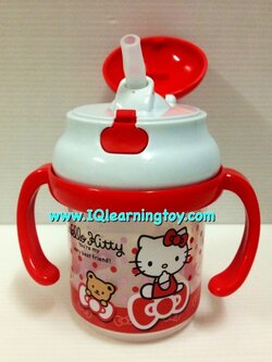 ถ้วยหัดดื่มคิตตี้ สีแดง Kitty Straw Mug จากญี่ปุ่น หลอดซิลิโคนนิ่ม ช่วยให้เด็กๆเรียนรู้และพัฒนาการหัดดูดจากหลอดได้เอง สินค้า Sario ญี่ปุ่น ส่งฟรี