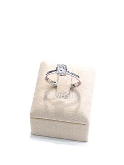 แหวนเพชรสวิส 5 มม./0.5 กะรัต/สี่หนามเตย/ฉลุรูปหัวใจ