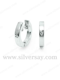 ต่างหูห่วงหน้าตัดเหลี่ยมฝังเพชรสวิสทรงกลม 1 เม็ด/วงใน 9 มม.