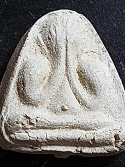 พระปิดตามหาลาภ เนื้อผงบางขุนพรหม วัดประสาท ปี 06