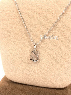 จี้ตัวอักษร S