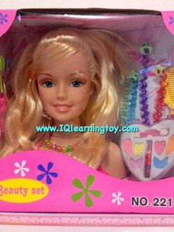 ชุดเรียนรู้เรื่องการแต่งตัว ทำผม หรือแต่งหน้าตุ๊กตาให้สวยงาม สื่อการเรียนรู้บทบาทสมมติ เป็นอุปกรณ์ต่อยอดจินตนาการ ให้ความสนุกสนานเพลิดเพลิน ส่งฟรี