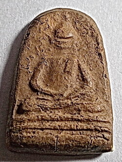 เล็บมือปรกโพธิ์เก่า เนื้อดินหลังยันต์