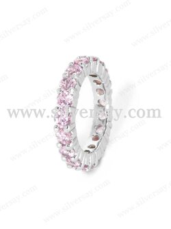 แหวนเพชรสวิสแถวสีชมพู 3 มม.รอบวง/ฝังหนามเตยร่วม