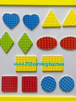 สื่อการสอนชุดจับคู่รูปทรงติดแม่เหล็ก ประกอบด้วยชุดรูปทรงต่างๆ ได้แก่ ทรงกลม สามเหลี่ยม สี่เหลี่ยมจัตุรัส อื่นๆรวม 7 คู่รูปทรง พร้อมกล่องเก็บ ส่งฟรี