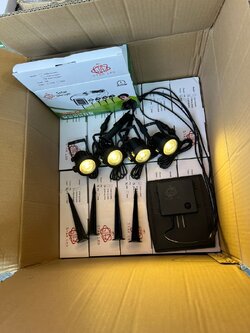 โคมปักพื้นดินโซลาร์เซลล์