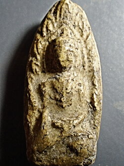 พระขุนแผน เนื้อผงพุทธคุณเก่าไม่ทราบที่