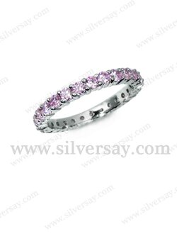 แหวนเพชรสวิสสีชมพูแถวรอบวง 2 มม./หนามเตยร่วม