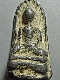 พระรอด ชินเขียว