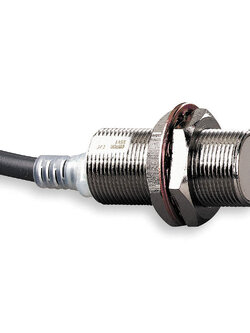 Proximity sensor Omron รุ่น E2E-X1R5F1