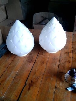 โคมกลีบบัวขุ่นแก้วประติมากรรม8นิ้ว บรรจุ 10 โคม/ลัง