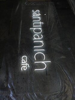 ไฟนีออน เฟค