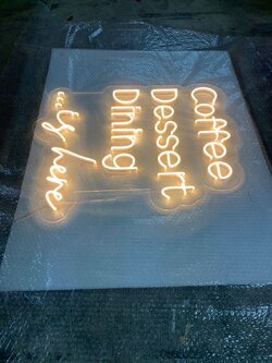 ไฟนีออน เฟค