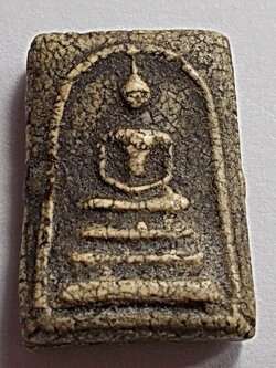 สมเด็จคะแนนเก่าหลังชั้าง ไม่ทราบที่ (ราคาพิเศษ)