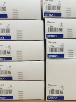 OMRON ANALOG TERMINAL DRT1-AD04