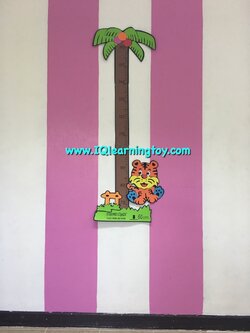 วัดส่วนสูง งานโฟมลวดลายเสือน้อยน่ารัก งานโฟมทั้งแผ่นสีสันสดใส เพื่อวัดระดับความสูงของเด็ก บันทึกการเจริญเติบโต วัดได้ตั้งแต่ 60 cm. - 150 cm. ส่งฟรี