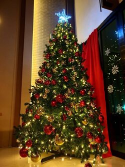 ต้นคริสต์มาสปลอมตกแต่ง ขนาด 3เมตร