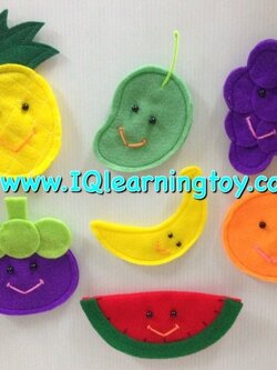 สื่อการสอนชุดผลไม้ติดแม่เหล็ก ประกอบด้วยผลไม้ต่างๆ ได้แก่ ส้ม กล้วย องุ่น แตงโม มะม่วง สับปะรด และมังคุด ส่งฟรี