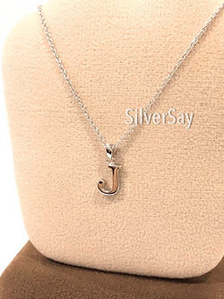 จี้ตัวอักษร J