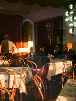 (Pre-Order) ภาพผลงาน The Restaurant in Lido