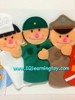 หุ่นมือ-ตุ๊กตาหุ่นมือ อาชีพต่างๆชุด 2 จากผ้าสักหลาด เพื่อเรียนรู้เรื่องอาชีพต่างๆในสังคมได้แก่ อาชีพชาวประมง พ่อครัว ทหาร ตำรวจ และนักดับเพลิง ส่งฟรี