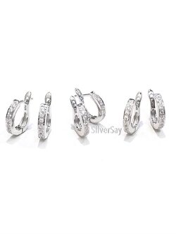 ต่างหูห่วงวงรีฝังเพชรสวิสจิกไข่ปลาแถวครึ่งวง