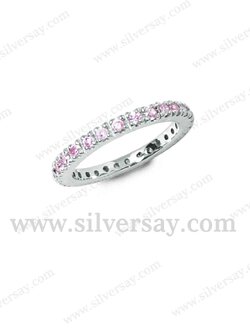 แหวนเพชรสวิสสีชมพูแถวรอบวง/หนามเตยในตัว